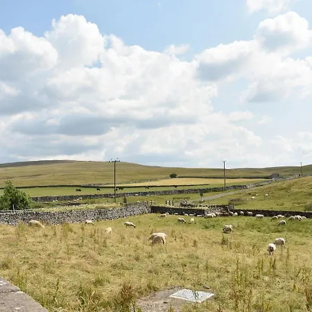 Westmorland House Дом отдыха